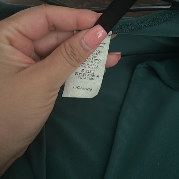 Bodysuit green dressy top - Picture 5 of 5